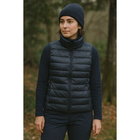 UNIQLO Black Down Puffer Jacket Vest Top  Women's Size Medium - Picture 1 of 8